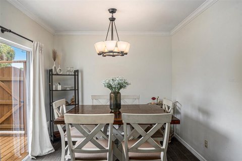 Townhouse in Tampa, Florida 3 bedrooms, 149.39 sq.m. № 1835204 - photo 12