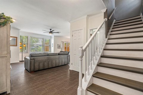 Townhouse in Tampa, Florida 3 bedrooms, 149.39 sq.m. № 1835204 - photo 6