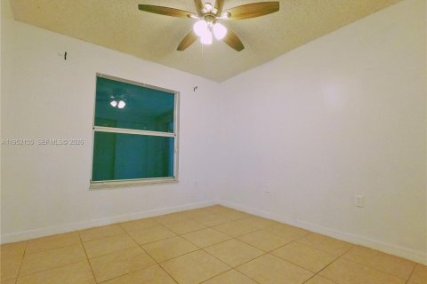 Casa en venta en Homestead, Florida, 4 dormitorios, 128.48 m2 № 2054357 - foto 20