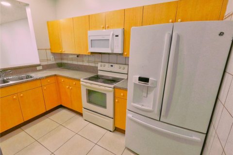 Casa en venta en Homestead, Florida, 4 dormitorios, 128.48 m2 № 2054357 - foto 9