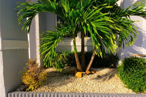 Casa en venta en Homestead, Florida, 4 dormitorios, 128.48 m2 № 2054357 - foto 16