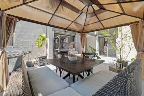 Touwnhouse à Coconut Creek, Floride 2 chambres, 109.81 m2 № 2051671