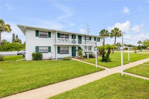 Copropriété à vendre à Daytona Beach, Floride: 2 chambres, 78.13 m2 № 1810518 - photo 1