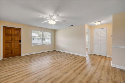 Copropriété à vendre à Daytona Beach, Floride: 2 chambres, 78.13 m2 № 1810518 - photo 8