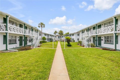 Copropriété à vendre à Daytona Beach, Floride: 2 chambres, 78.13 m2 № 1810518 - photo 19