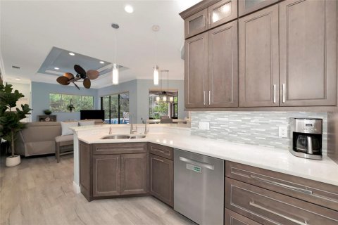 Villa ou maison à vendre à Bradenton, Floride: 4 chambres, 207.08 m2 № 2150353 - photo 12
