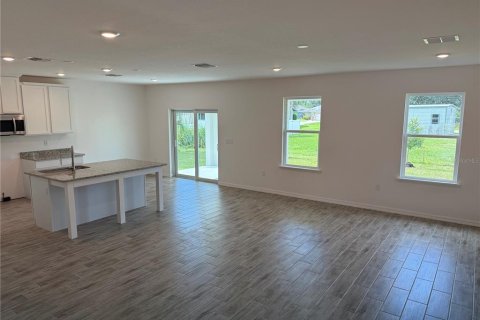 House in North Port, Florida 4 bedrooms, 213.49 sq.m. № 1052612 - photo 3
