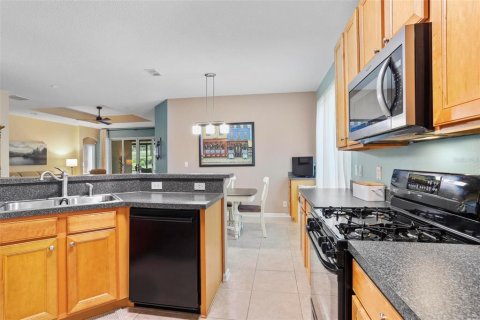 House in DeLand, Florida 4 bedrooms, 193.24 sq.m. № 1856229 - photo 9