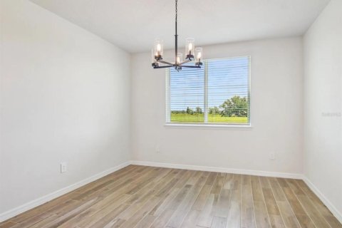 House in Parrish, Florida 4 bedrooms, 259.48 sq.m. № 2322587 - photo 8