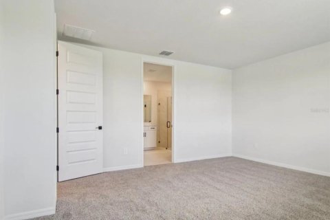 House in Parrish, Florida 4 bedrooms, 259.48 sq.m. № 2322587 - photo 7