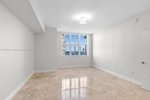 Condo in Aventura, Florida, 3 bedrooms  № 1951782 - photo 23