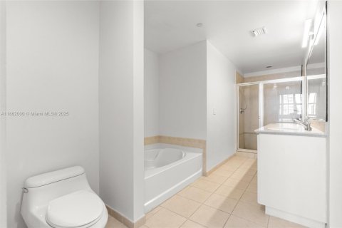 Condo in Aventura, Florida, 3 bedrooms  № 1951782 - photo 21