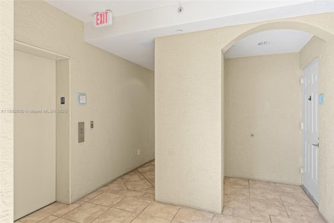 Condo in Aventura, Florida, 3 bedrooms  № 1951782 - photo 4