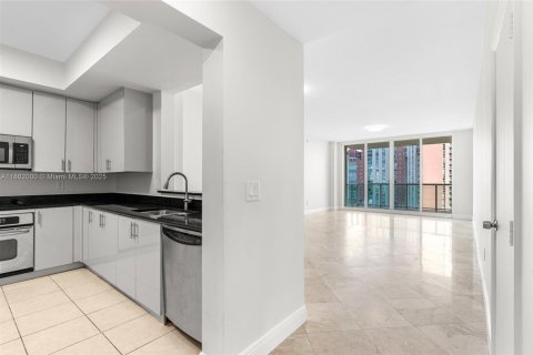 Condo in Aventura, Florida, 3 bedrooms  № 1951782 - photo 7
