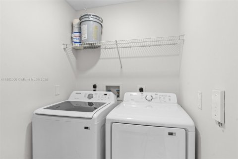 Condo in Aventura, Florida, 3 bedrooms  № 1951782 - photo 29