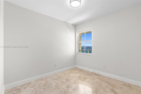 Condo in Aventura, Florida, 3 bedrooms  № 1951782 - photo 25