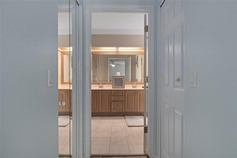 Купить виллу или дом в Спринг-Хилл, Флорида 8 комнат, 149.02м2, № 1903657 - фото 26