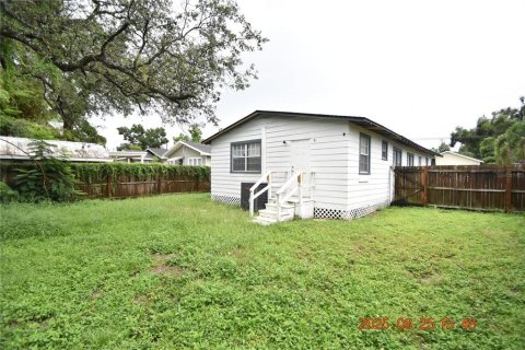 Villa ou maison à louer à Tampa, Floride: 3 chambres, 122.63 m2 № 1894163 - photo 4