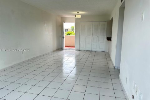 Купить кондоминиум в Майами, Флорида 2 спальни, 101.73м2, № 2008621 - фото 4