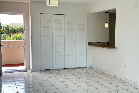 Купить кондоминиум в Майами, Флорида 2 спальни, 101.73м2, № 2008621 - фото 7