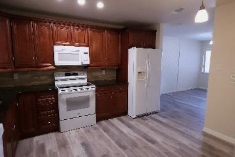 Casa en venta en Lake Mary, Florida, 3 dormitorios, 181.35 m2 № 1640006 - foto 16
