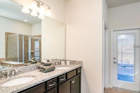 Villa ou maison à vendre à Kissimmee, Floride: 9 chambres, 407.93 m2 № 2425998 - photo 21