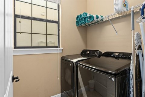 Купить виллу или дом в Фор-Корнерс, Флорида 15 комнат, 315.96м2, № 1796580 - фото 17