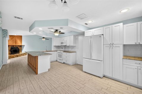 Купить виллу или дом в Семинол, Флорида 5 комнат, 128.95м2, № 1910804 - фото 12