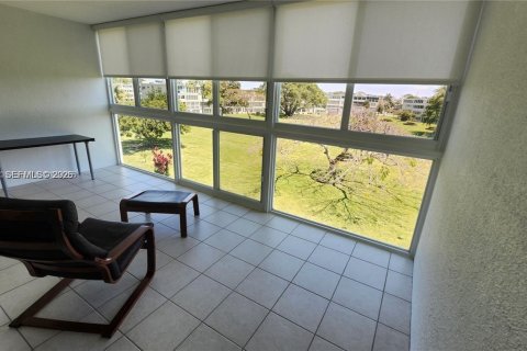 Copropriété à vendre à Deerfield Beach, Floride: 2 chambres, 92.9 m2 № 2029270 - photo 17