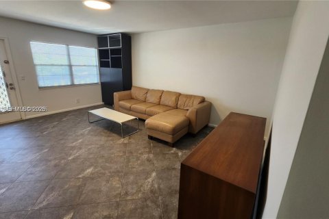 Copropriété à vendre à Deerfield Beach, Floride: 2 chambres, 92.9 m2 № 2029270 - photo 8
