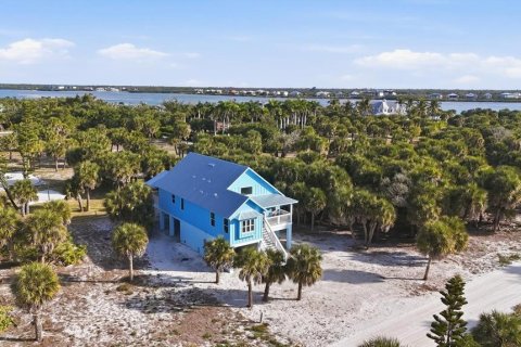 House in Placida, Florida 3 bedrooms, 148.36 sq.m. № 2108093 - photo 7