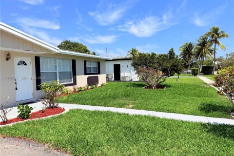 Casa en venta en Lauderhill, Florida, 3 dormitorios, 133.31 m2 № 2179644 - foto 5