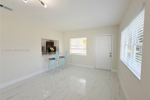 Casa en venta en Lauderhill, Florida, 3 dormitorios, 133.31 m2 № 2179644 - foto 14