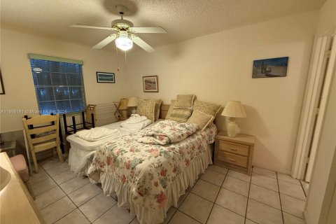 Купить кондоминиум в Хайполюксо, Флорида 2 спальни, 71.35м2, № 1897644 - фото 13