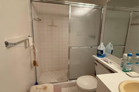 Купить кондоминиум в Хайполюксо, Флорида 2 спальни, 71.35м2, № 1897644 - фото 11