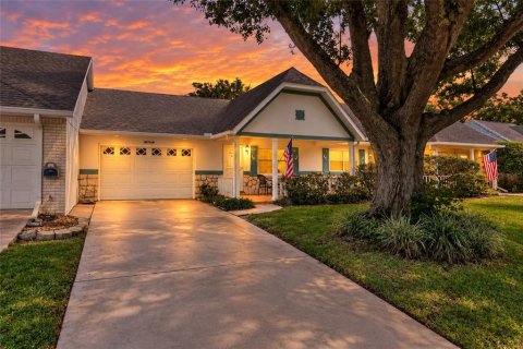 Casa en Ocala, Florida 2 dormitorios, 131.09 m2 № 2381088