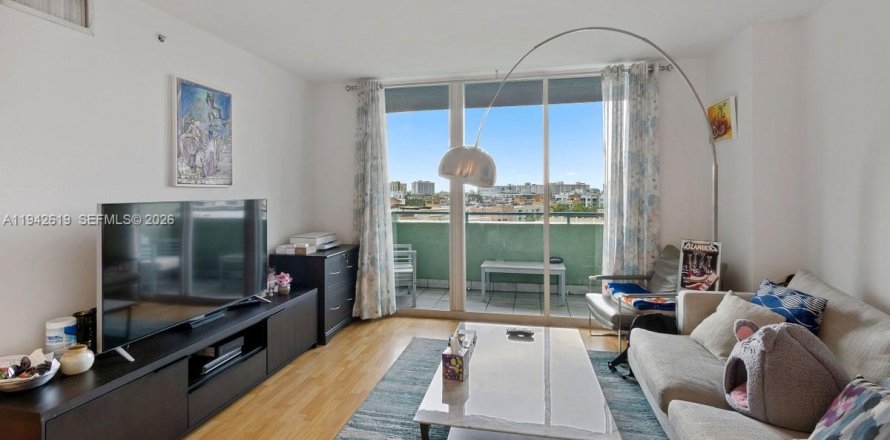 Condominio en Miami Beach, Florida, 1 dormitorio  № 2000005