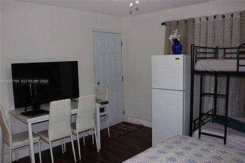 Casa en venta en Pompano Beach, Florida, 2 dormitorios, 129.51 m2 № 1987019 - foto 26