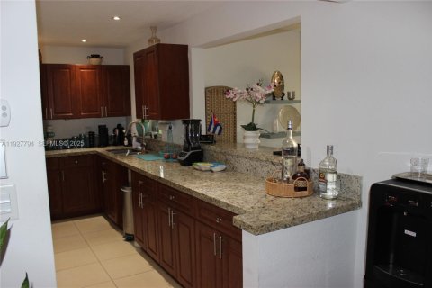 Casa en venta en Pompano Beach, Florida, 2 dormitorios, 129.51 m2 № 1987019 - foto 19