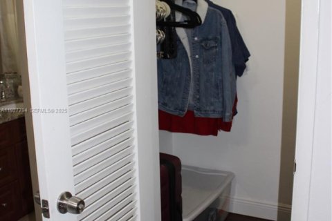 Casa en venta en Pompano Beach, Florida, 2 dormitorios, 129.51 m2 № 1987019 - foto 28