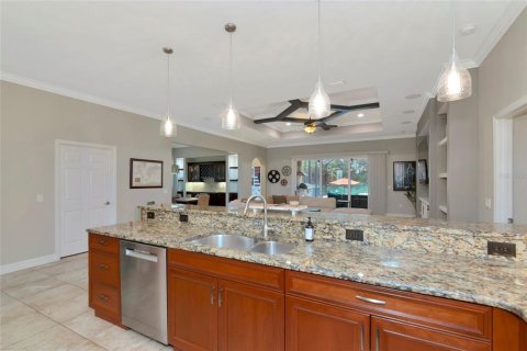 Casa en venta en Bradenton, Florida, 4 dormitorios, 299.61 m2 № 2221302 - foto 17