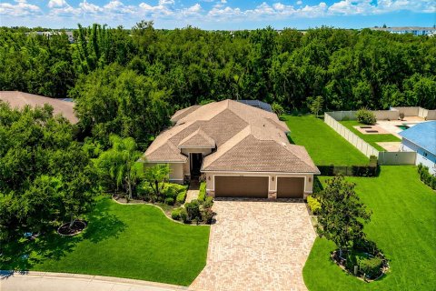 Casa en Bradenton, Florida 4 dormitorios, 299.61 m2 № 2221302