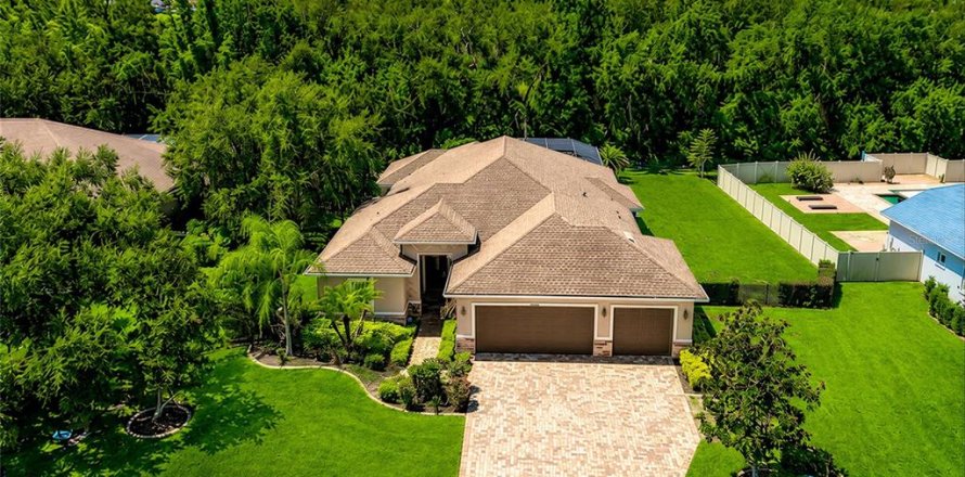Casa en Bradenton, Florida 4 dormitorios, 299.61 m2 № 2221302