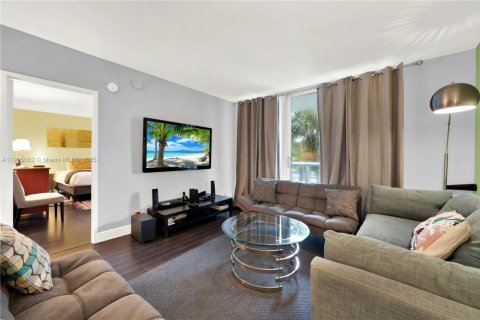 Купить кондоминиум в Холливуд, Флорида 2 спальни, 109.25м2, № 1956677 - фото 12