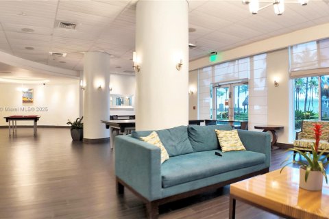 Купить кондоминиум в Холливуд, Флорида 2 спальни, 109.25м2, № 1956677 - фото 30