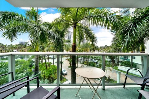 Купить кондоминиум в Холливуд, Флорида 2 спальни, 109.25м2, № 1956677 - фото 8