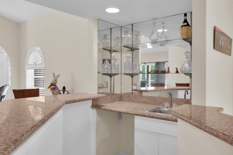 Villa ou maison à vendre à St. Lucie, Floride: 3 chambres, 191.29 m2 № 2383026 - photo 10