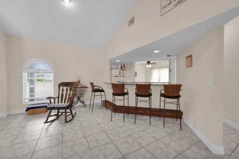 Villa ou maison à vendre à St. Lucie, Floride: 3 chambres, 191.29 m2 № 2383026 - photo 9