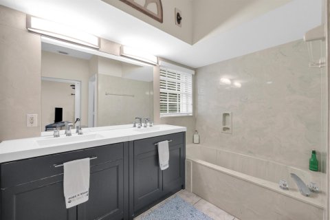 Villa ou maison à vendre à St. Lucie, Floride: 3 chambres, 191.29 m2 № 2383026 - photo 22