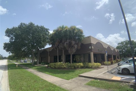 Commercial property in Largo, Florida 329.8 sq.m. № 214406 - photo 4